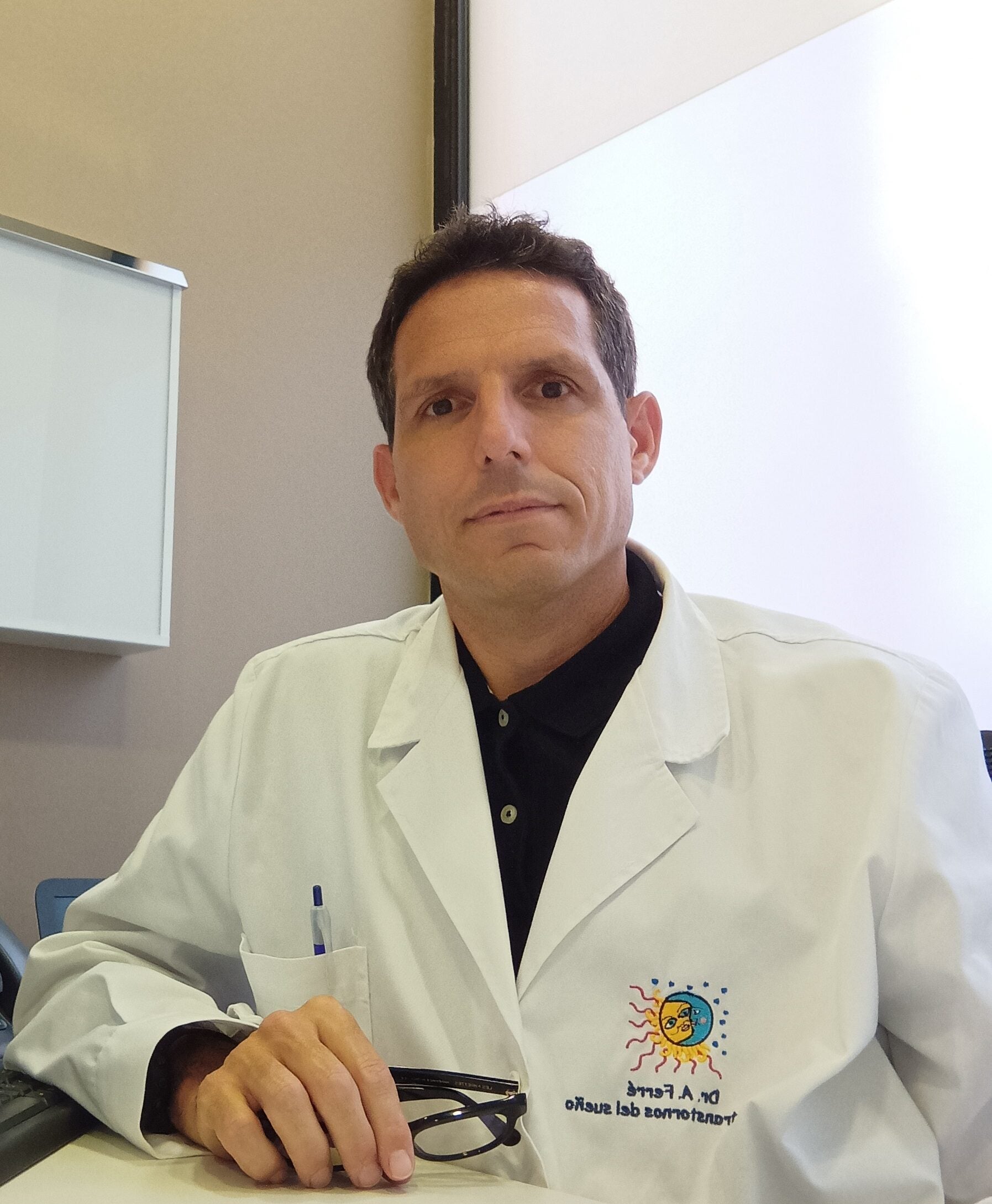 <em><strong>Dr. Alex Ferré – Médico deportólogo, especialista en sueño y rendimiento</strong></em>